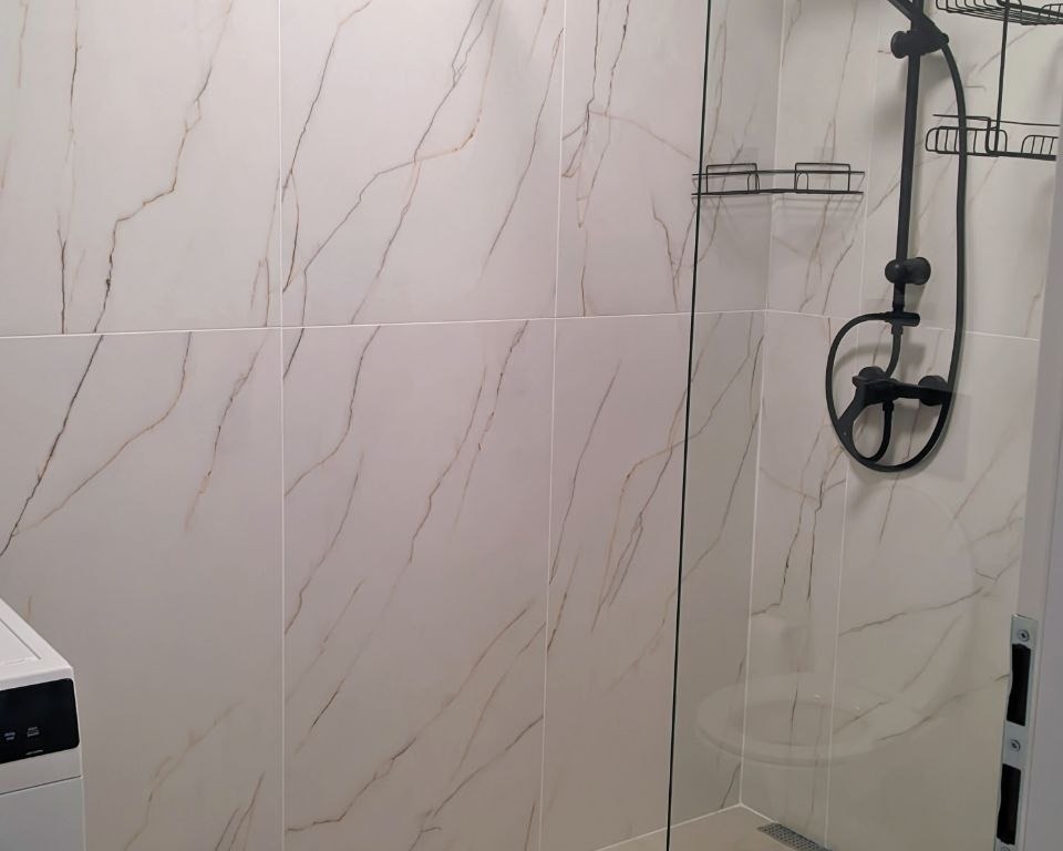 Închiriez apartament