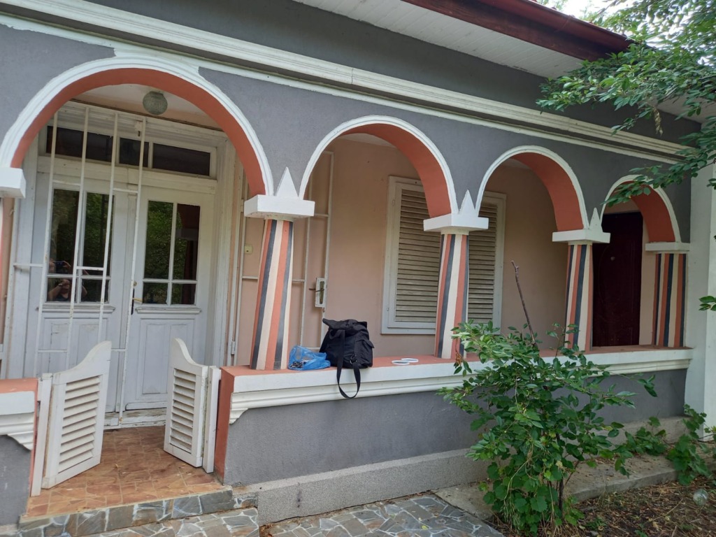 Vand casa 85mp teren 1600mp deschidere vad comert