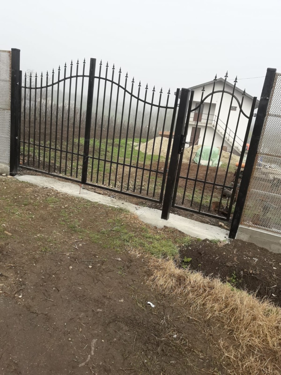 WhatsApp Image 2024-09-24 at 18.41.48(5) Casa 210mp teren 2000mp comuna Mosteni jud TR