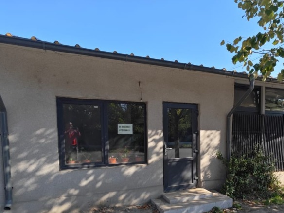 Spatiu comercial 50mp Blejesti central nou renovat