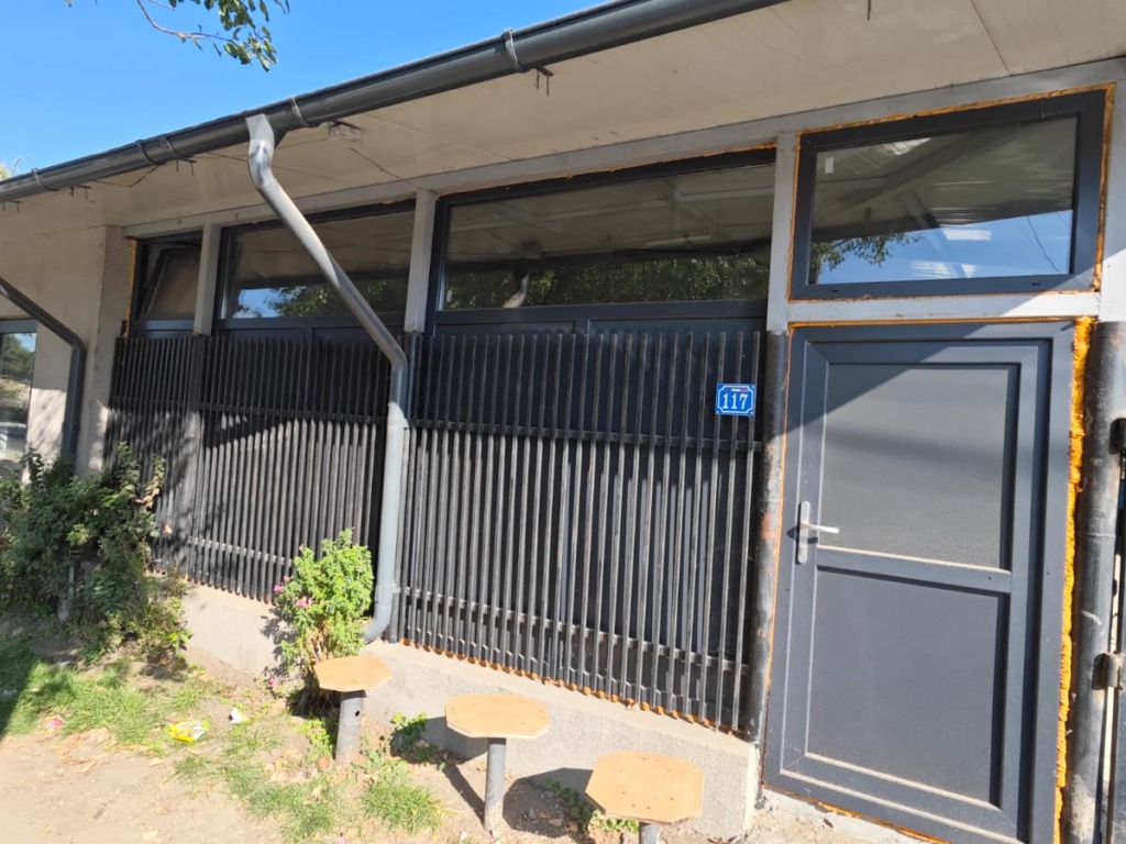 Spatiu comercial 50mp Blejesti central nou renovat