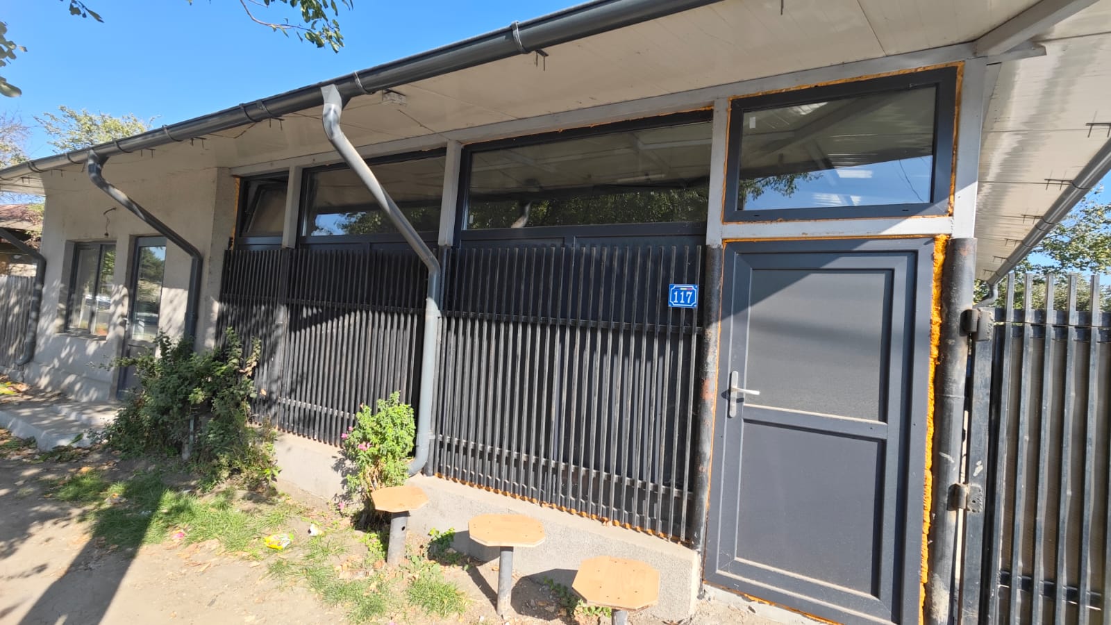 Spatiu comercial 50mp Blejesti central nou renovat