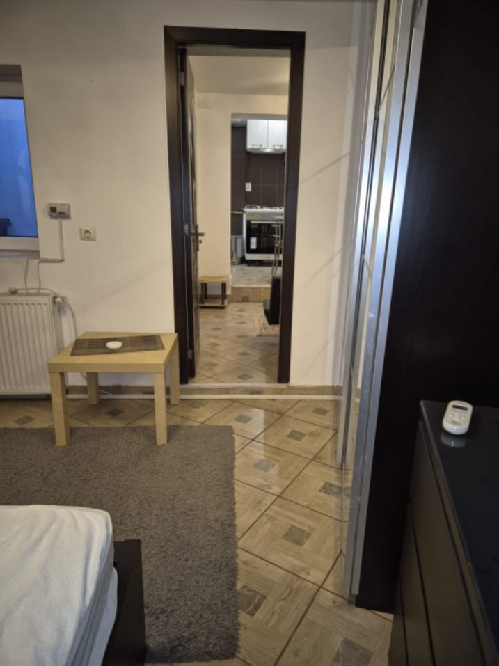WhatsApp Image 2025-04-18 at 11.24.23(3) Casa Spatiu comercial Birou Stradal Unirii Centru