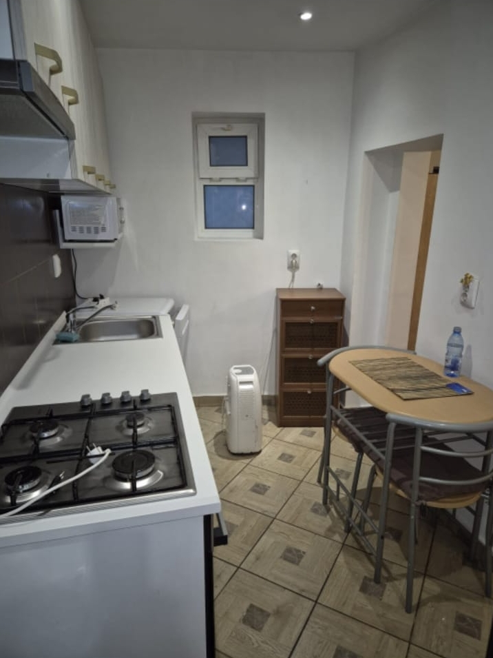 WhatsApp Image 2025-04-18 at 11.24.24 Casa Spatiu comercial Birou Stradal Unirii Centru