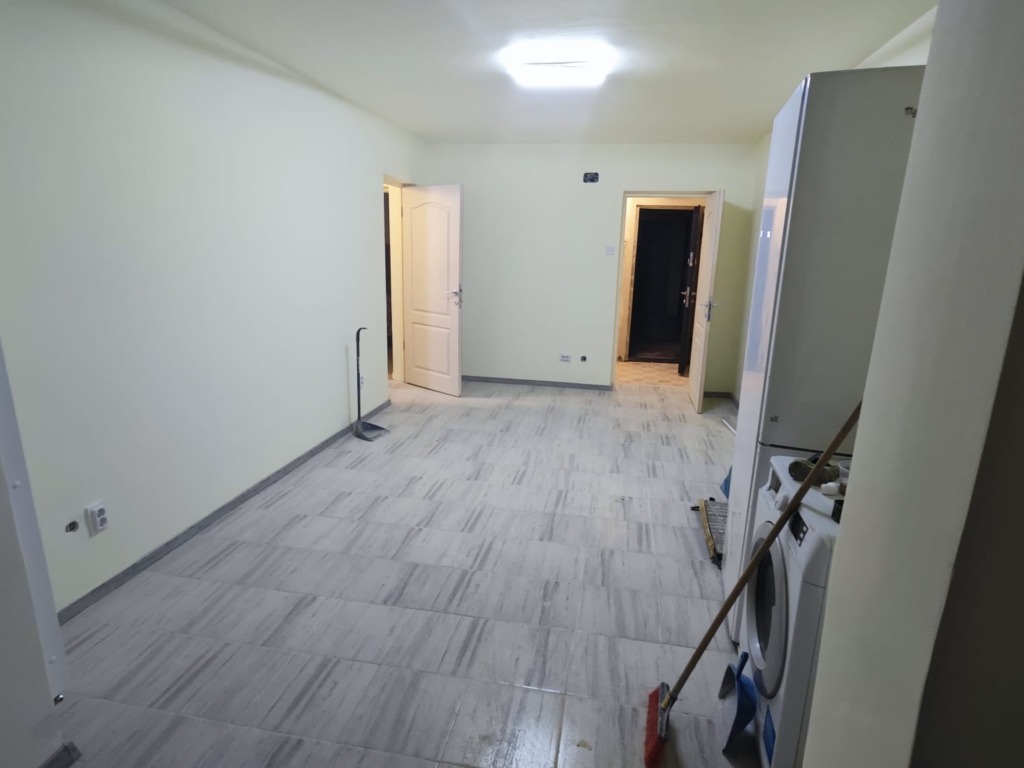 Spatiu comercial apartament parter 45m decomandat