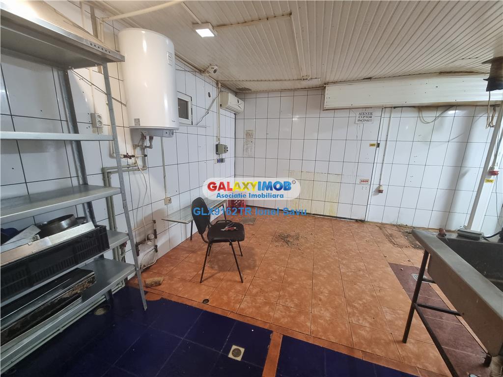 Spatiu comercial 100mp Videle central pietonal