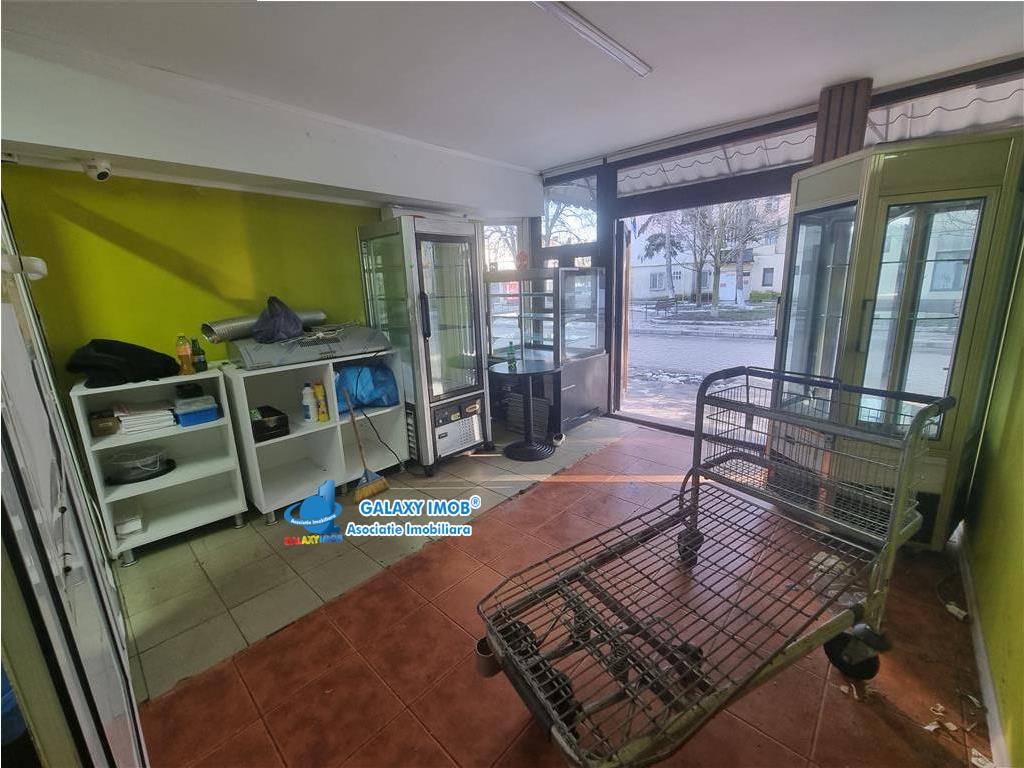 Spatiu comercial 100mp Videle central pietonal