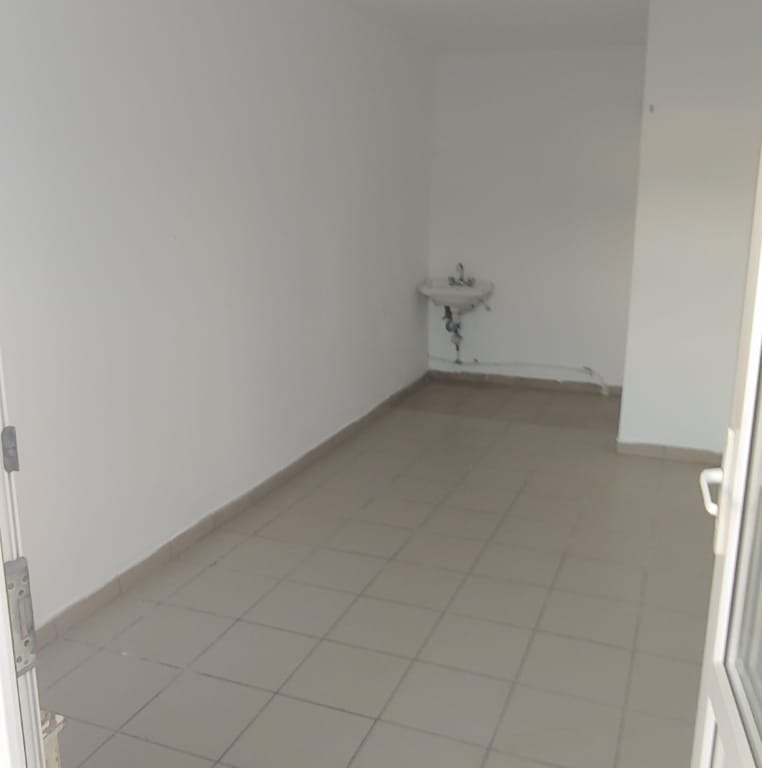 Spatiu comercial Piata Centrala Videle 14m