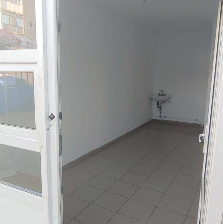 Spatiu comercial Piata Centrala Videle 14m