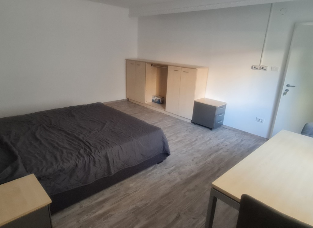 Casa de inchiriat proaspăt renovata