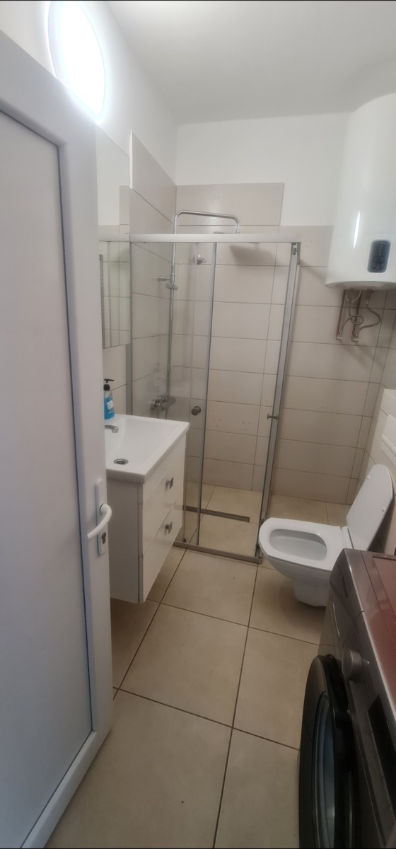 Casa de inchiriat proaspăt renovata