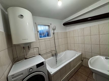 Casa si teren de vanzare in Suceava Burdujeni sat