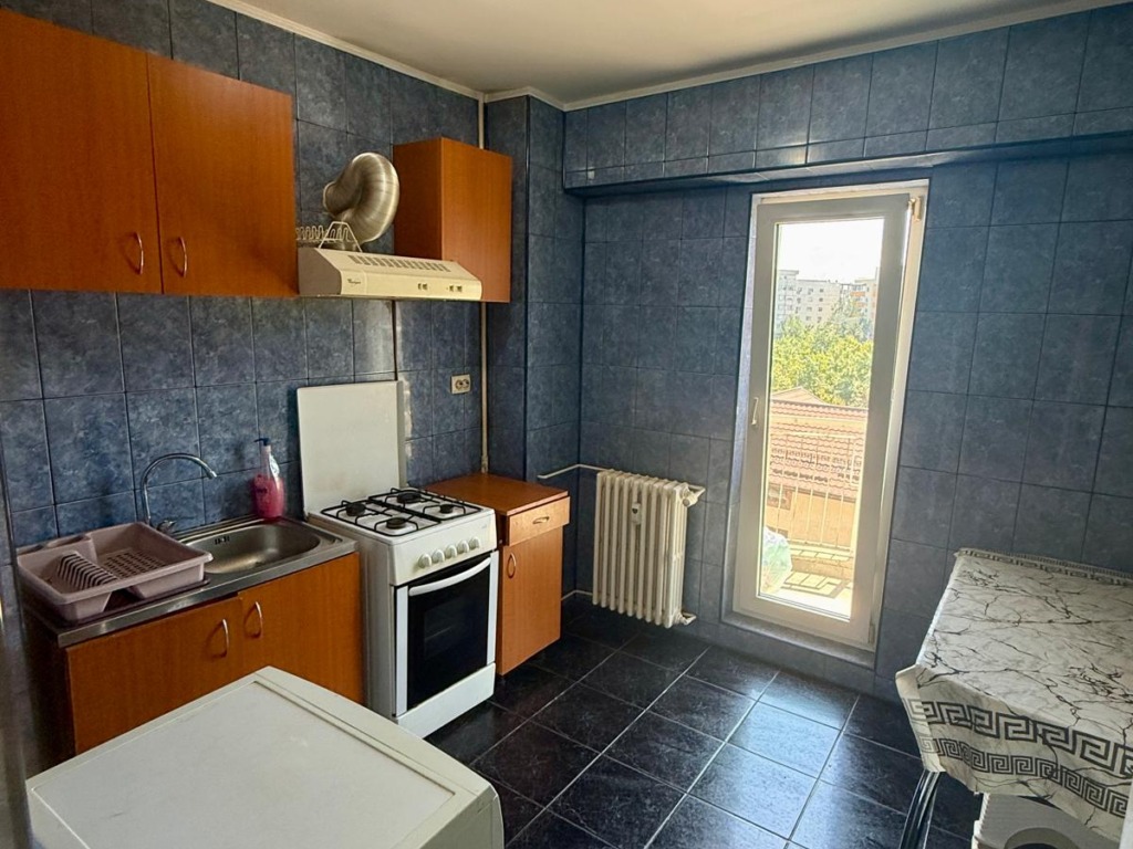 Garsonieră spațioasă, zonă ultracentrală – Bd. Oct