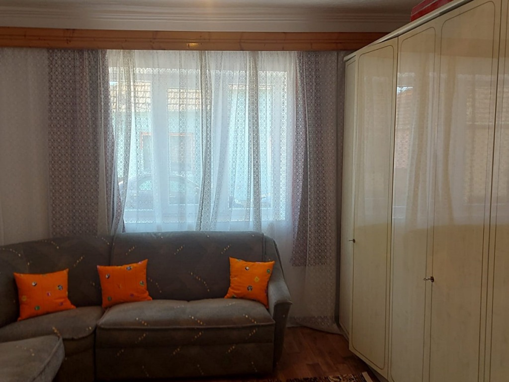 Casa de vânzare