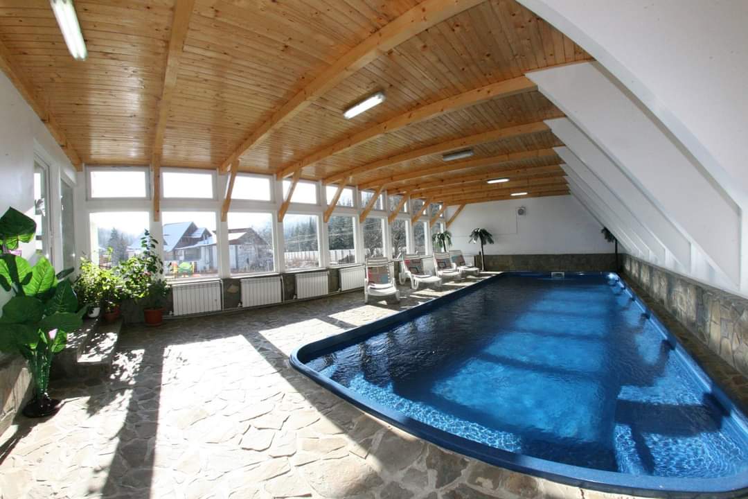 1 Casa de vacanta de vanzare in Predeal
