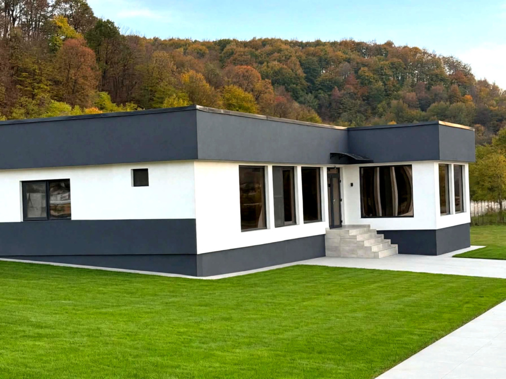 Casă de lux eco 150 mp, lângă pădure