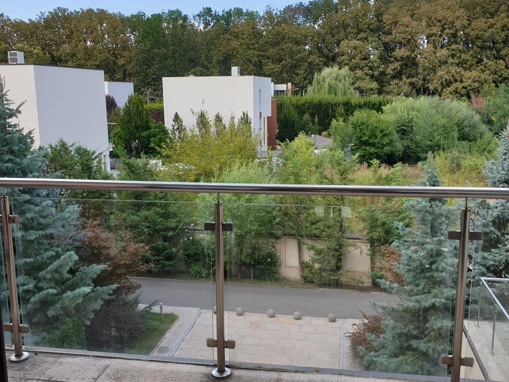 inchiriere apartament 3 camere Petresti -Corbeanca